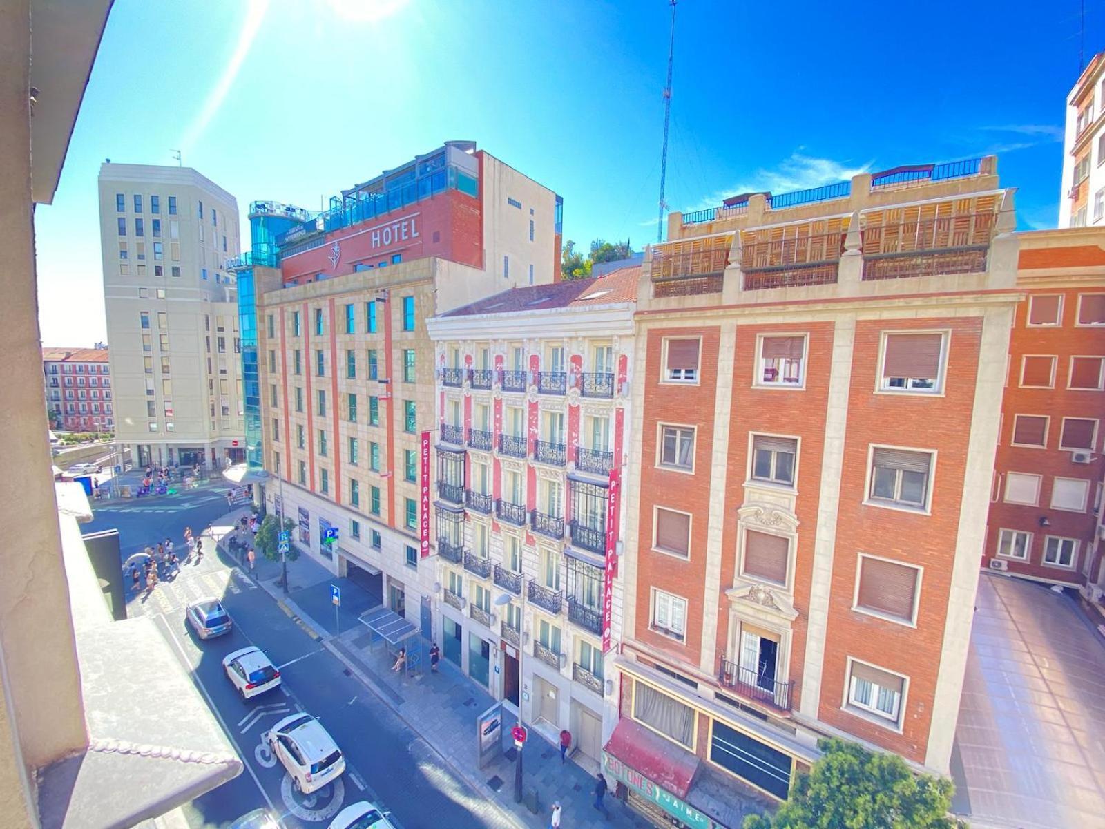 Estudios Gran Via Madrid Luaran gambar